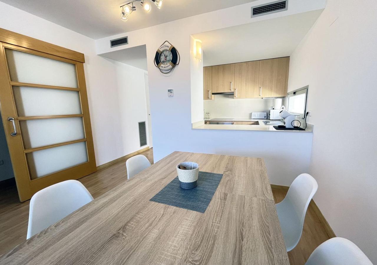 2-Bedroom Brand New Apartment Steps From The Beach Llanca Ngoại thất bức ảnh